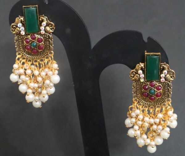 SAKETHAM GREEN STONE STUDDED EARRING - Image 3